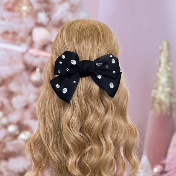 Beachwaver Oversized Bow - Picture 1 of 4